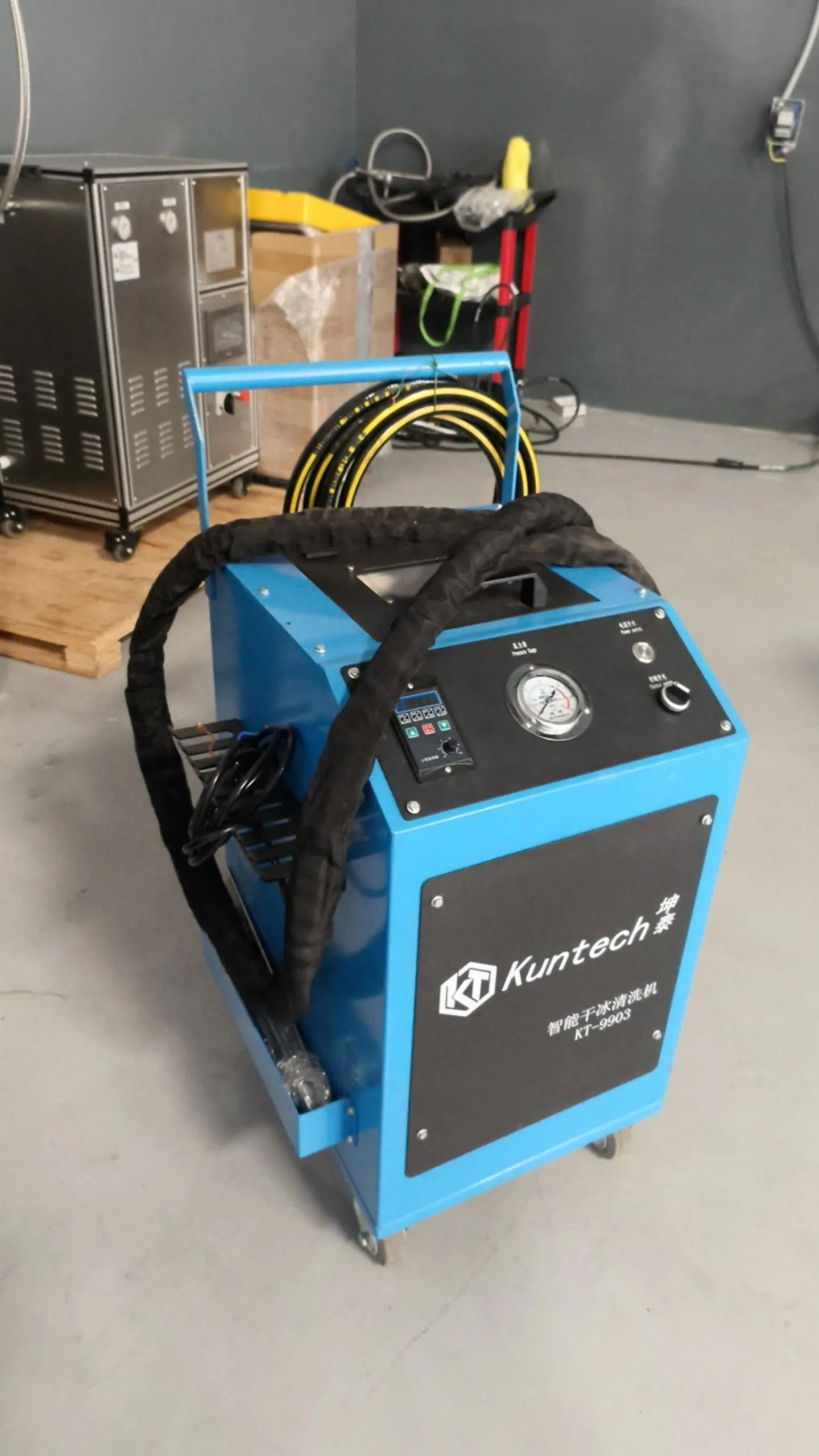 KUNTECH KT-9903 Dry Ice Cleaning Machine KUNTECH KT-9903 Dry Ice Cleaning Machine